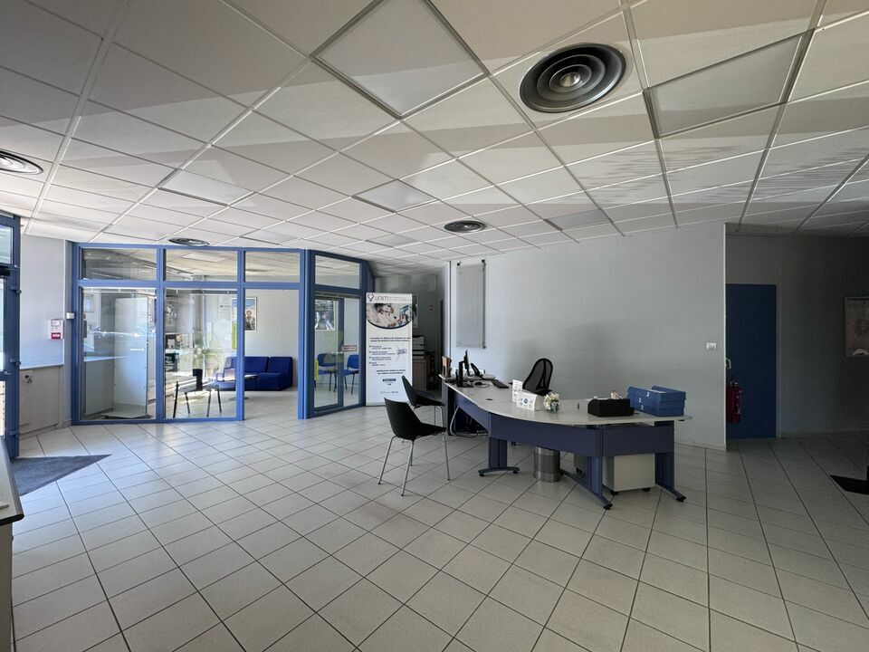 ARTHUR LOYD CHARENTE VENTE-BUREAUX-SOYAUX-16