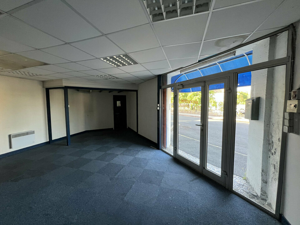 ARTHUR LOYD CHARENTE VENTE-LOCAL COMMERCIAL-ANGOULEME-16