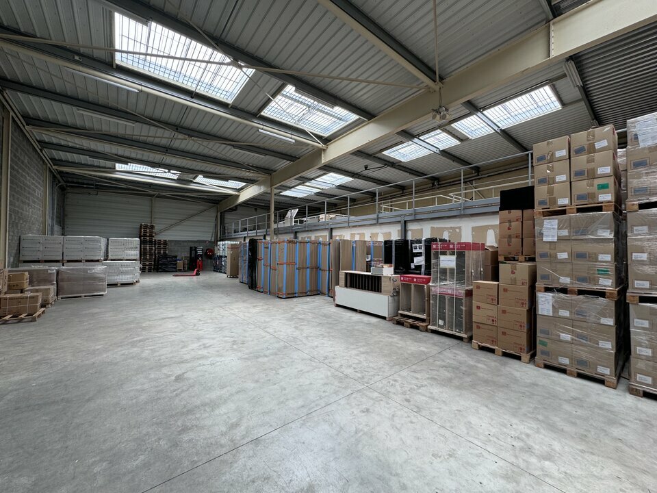 ARTHUR LOYD CHARENTE LOCATION-LOCAL COMMERCIAL-CHAMPNIERS-16