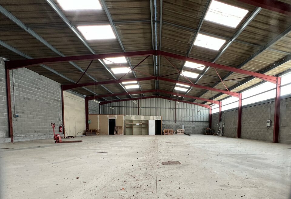 ARTHUR LOYD CHARENTE VENTE-LOCAL D'ACTIVITE-RUELLE_SUR_TOUVRE-16