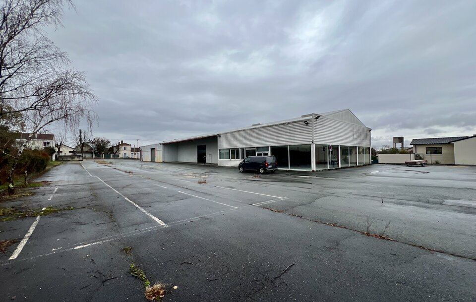 ARTHUR LOYD CHARENTE LOCATION-LOCAL COMMERCIAL-CHATEAUBERNARD-16