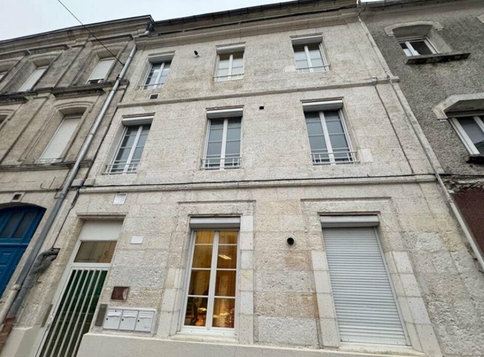 ARTHUR LOYD CHARENTE VENTE-BUREAUX-ANGOULEME-16
