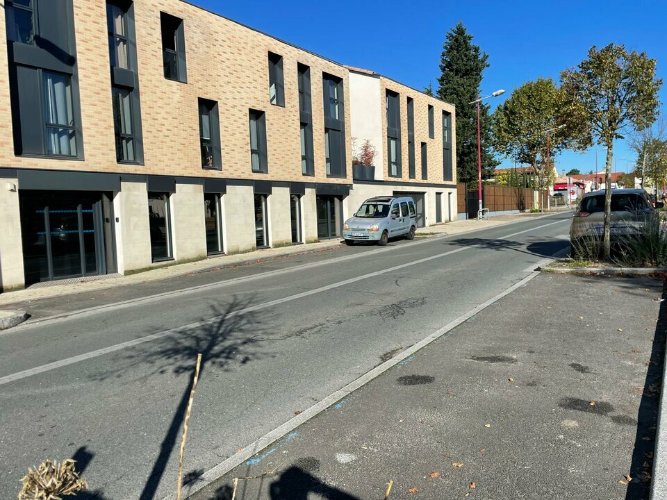 ATP IMMOBILIER LOCATION-LOCAL COMMERCIAL-LE_TAILLAN_MEDOC-33