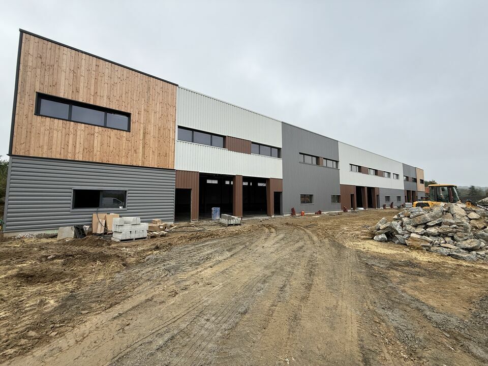 WE INVEST FRANCE LOCATION-LOCAL D'ACTIVITE-VIARMES-95