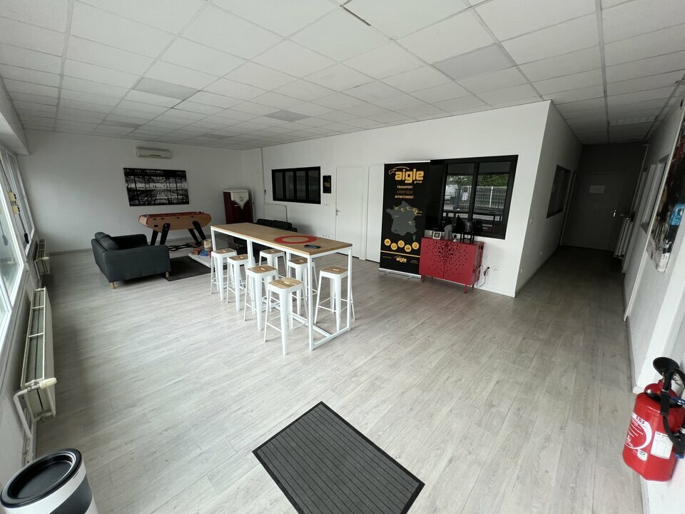 WE INVEST FRANCE LOCATION-BUREAUX-CORMONTREUIL-51