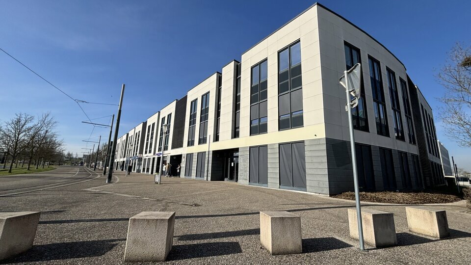 ARROW REIMS LOCATION-BUREAUX-BEZANNES-51