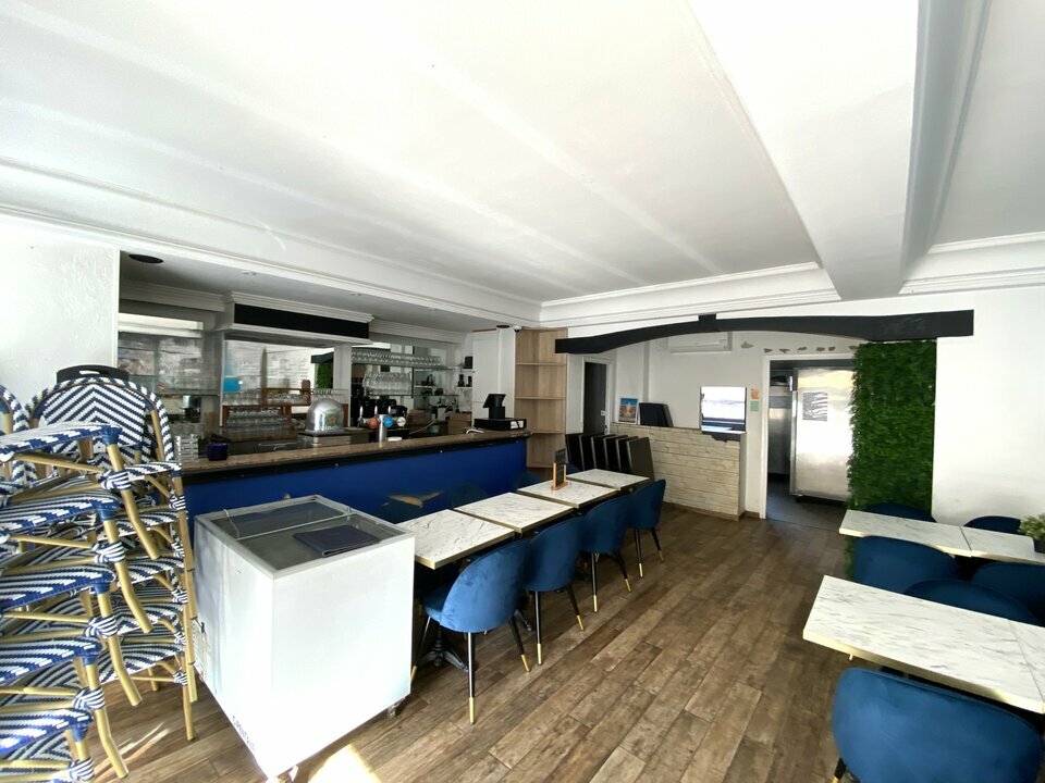 AZUREA COMMERCES   ENTREPRISES LOCATION-LOCAL COMMERCIAL-SAINT_LAURENT_DU_VAR-06
