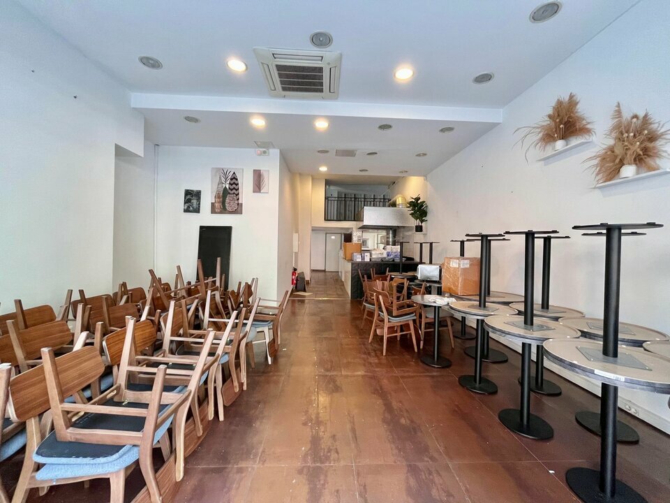 AZUREA COMMERCES   ENTREPRISES VENTE-LOCAL COMMERCIAL-VALBONNE-06