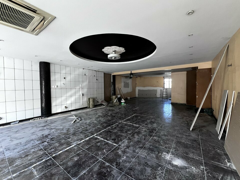 AZUREA COMMERCES   ENTREPRISES LOCATION-LOCAL COMMERCIAL-GRASSE-06