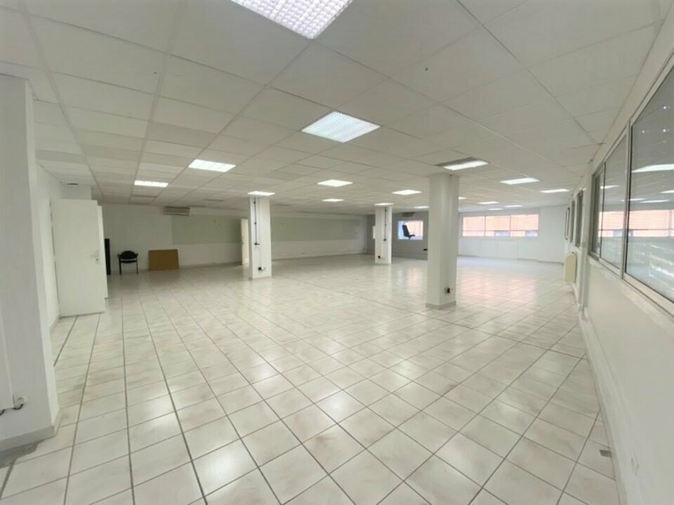 AZUREA COMMERCES   ENTREPRISES VENTE-LOCAL COMMERCIAL-NICE-06