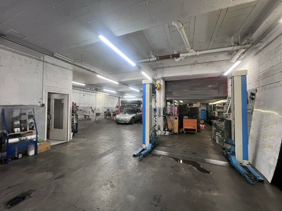 AZUREA COMMERCES   ENTREPRISES LOCATION-LOCAL COMMERCIAL-NICE-06