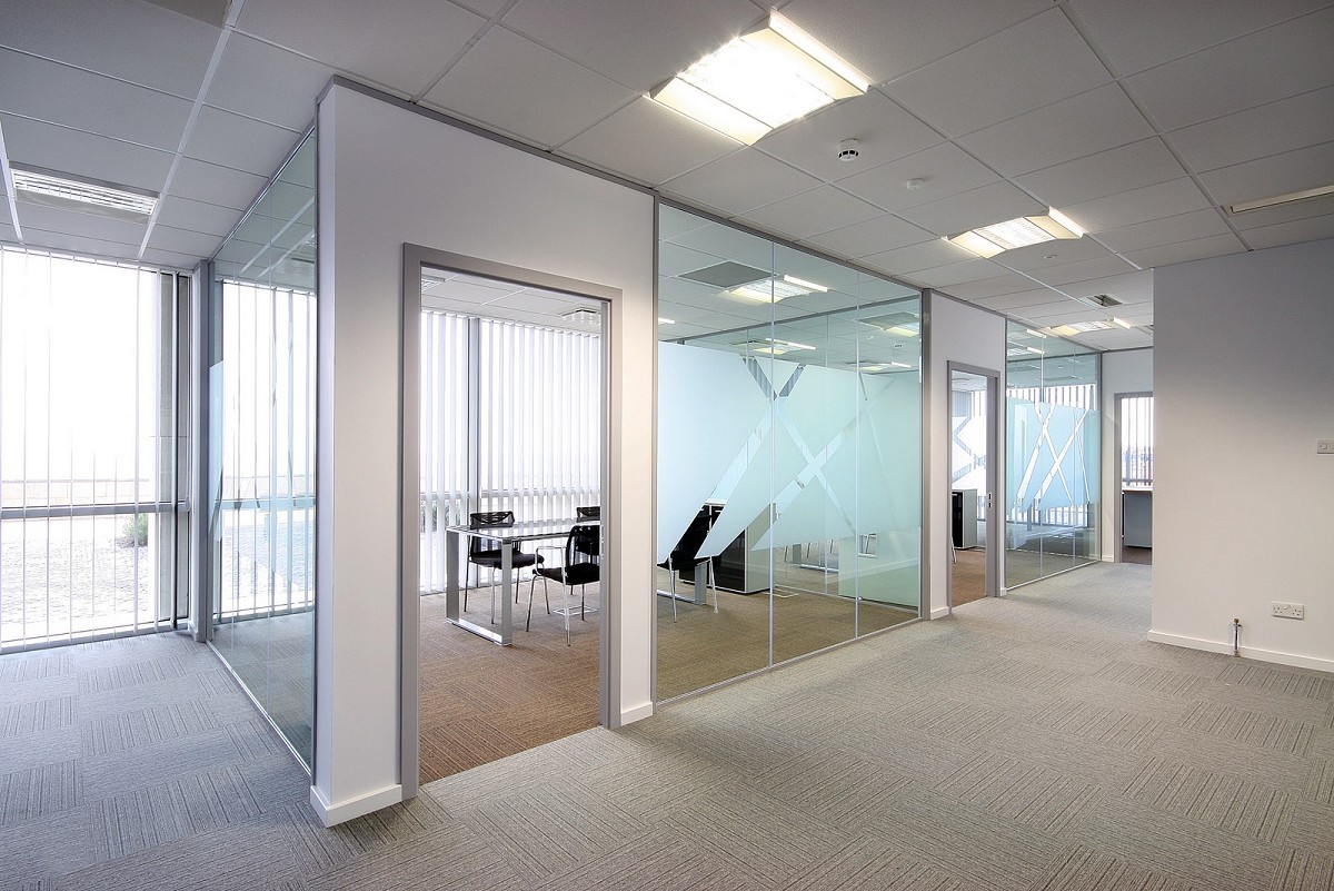 AZUREA COMMERCES   ENTREPRISES LOCATION-BUREAUX-CANNES_LA_BOCCA-06