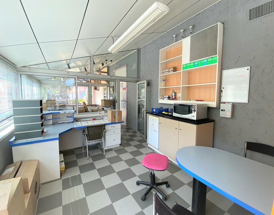 AZUREA COMMERCES   ENTREPRISES LOCATION-BUREAUX-CAGNES_SUR_MER-06