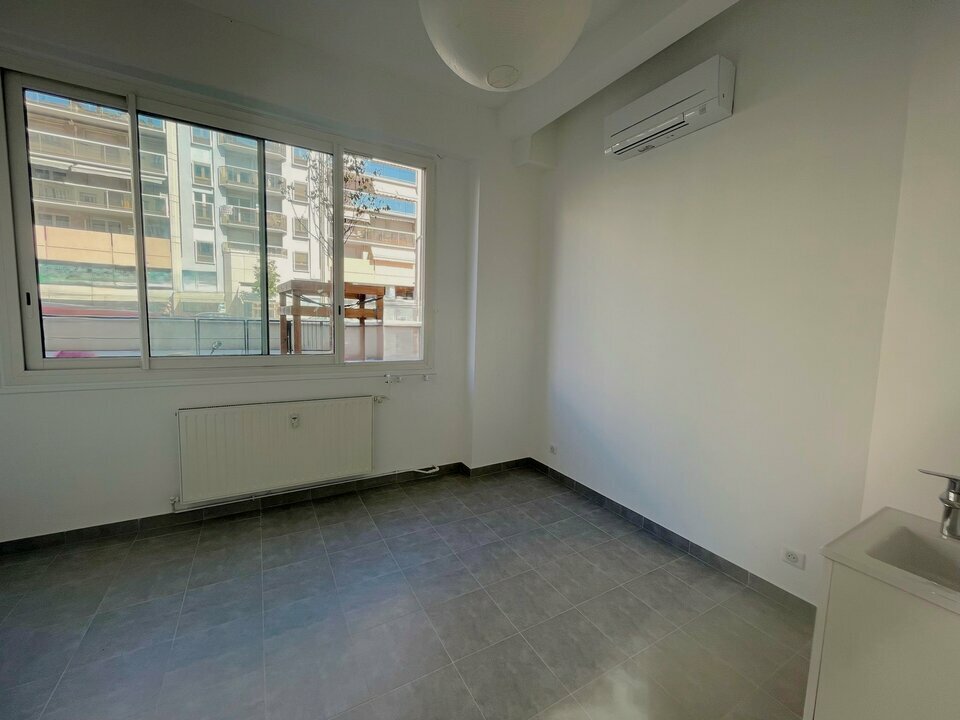 AZUREA COMMERCES   ENTREPRISES LOCATION-BUREAUX-NICE-06