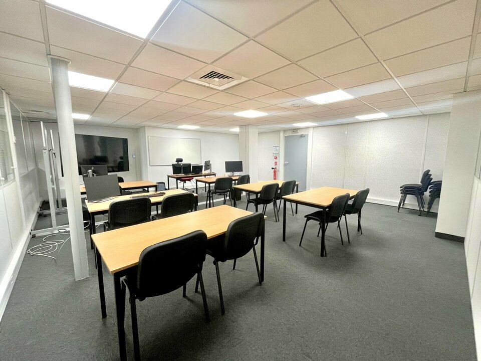 AZUREA COMMERCES   ENTREPRISES VENTE-BUREAUX-NICE-06