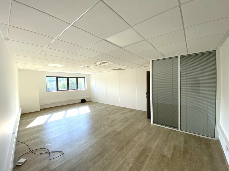 AZUREA COMMERCES   ENTREPRISES LOCATION-BUREAUX-NICE-06