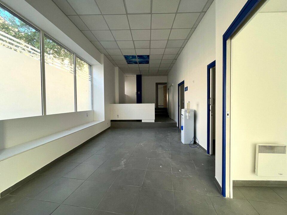 AZUREA COMMERCES   ENTREPRISES VENTE-LOCAL COMMERCIAL-VALLAURIS-06