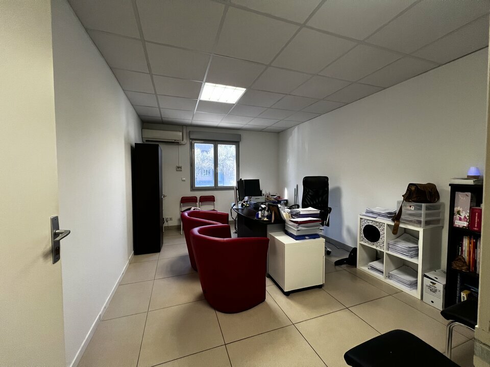 AZUREA COMMERCES   ENTREPRISES LOCATION-BUREAUX-GRASSE-06