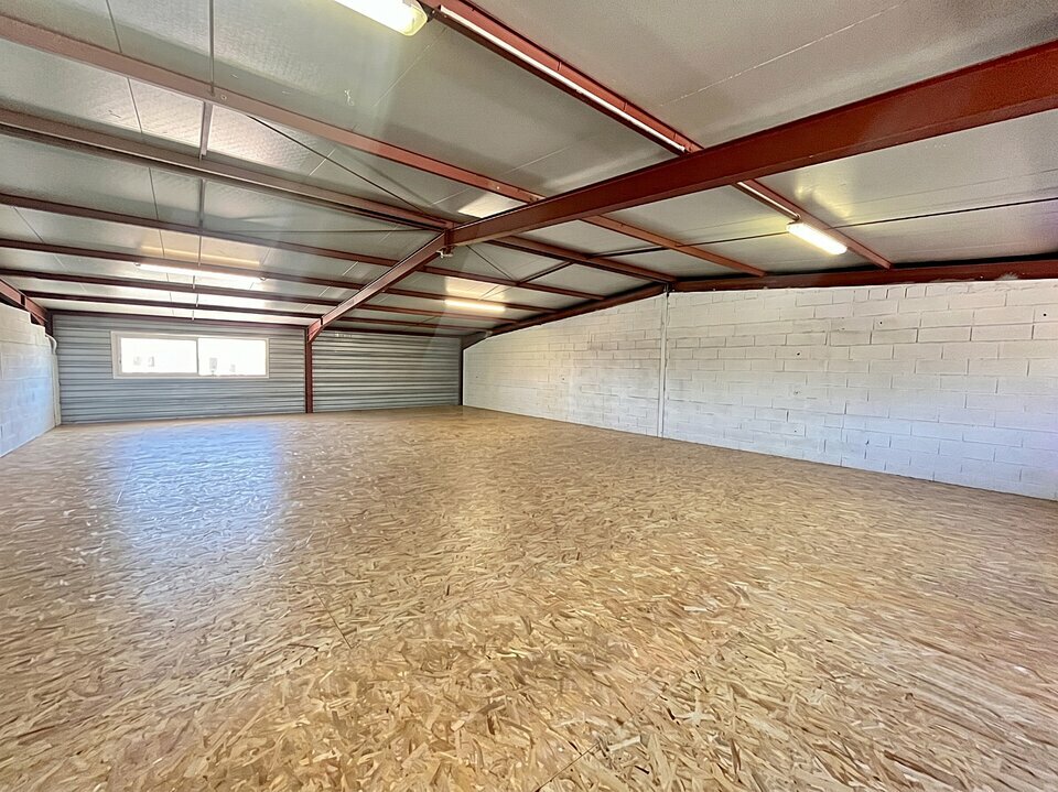 AZUREA COMMERCES   ENTREPRISES LOCATION-LOCAL COMMERCIAL-SAINT_RAPHAEL-83