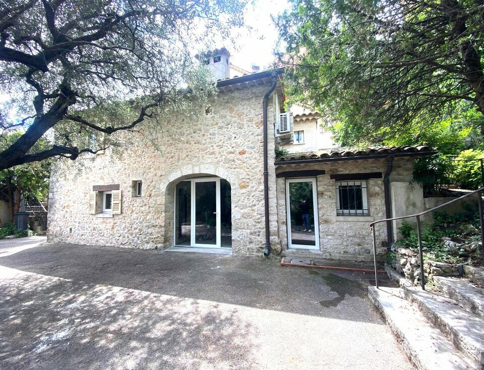 AZUREA COMMERCES   ENTREPRISES VENTE-IMMEUBLE-GRASSE-06