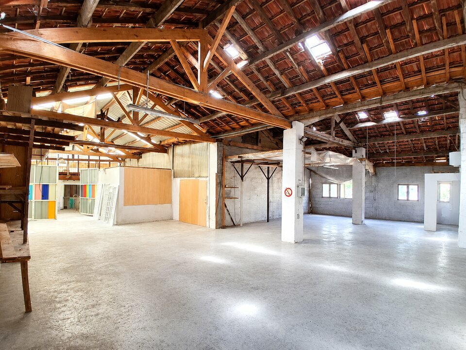 AZUREA COMMERCES   ENTREPRISES LOCATION-ENTREPOT-ANTIBES-06