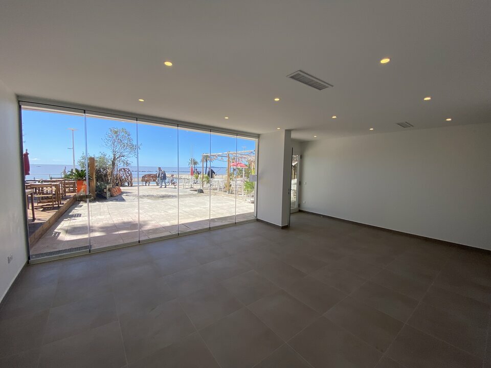 AZUREA COMMERCES   ENTREPRISES LOCATION-LOCAL COMMERCIAL-SAINT_LAURENT_DU_VAR-06