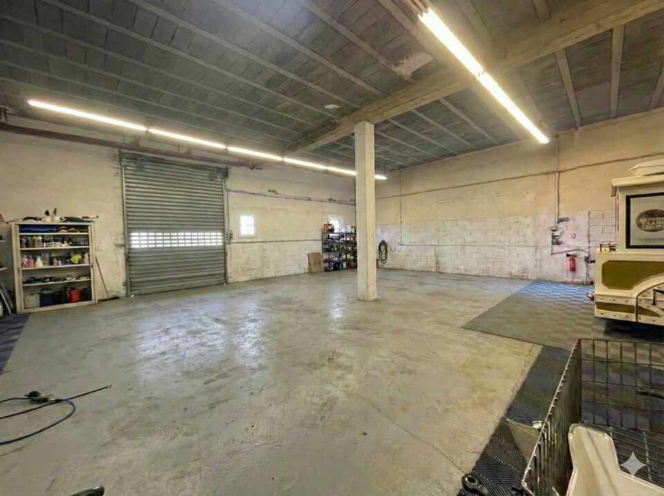 AZUREA COMMERCES   ENTREPRISES LOCATION-LOCAL COMMERCIAL-ANTIBES-06