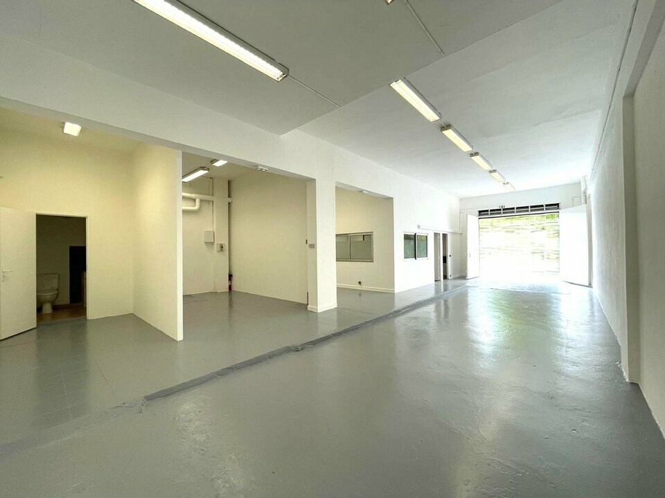 AZUREA COMMERCES   ENTREPRISES VENTE-ENTREPOT-ANTIBES-06