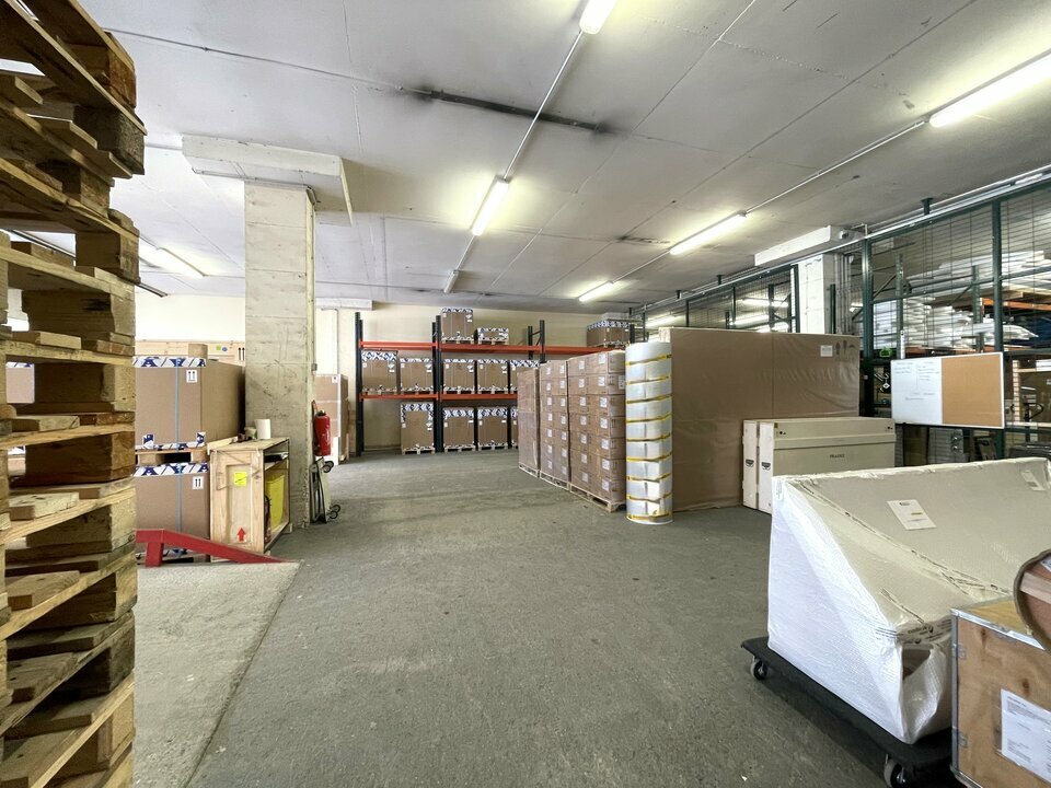 AZUREA COMMERCES   ENTREPRISES LOCATION-ENTREPOT-SAINT_LAURENT_DU_VAR-06