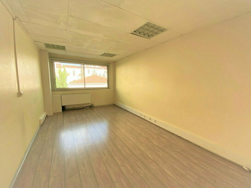 AZUREA COMMERCES   ENTREPRISES LOCATION-BUREAUX-NICE-06