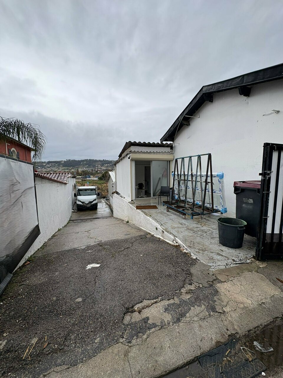 AZUREA COMMERCES   ENTREPRISES LOCATION-ENTREPOT-NICE-06