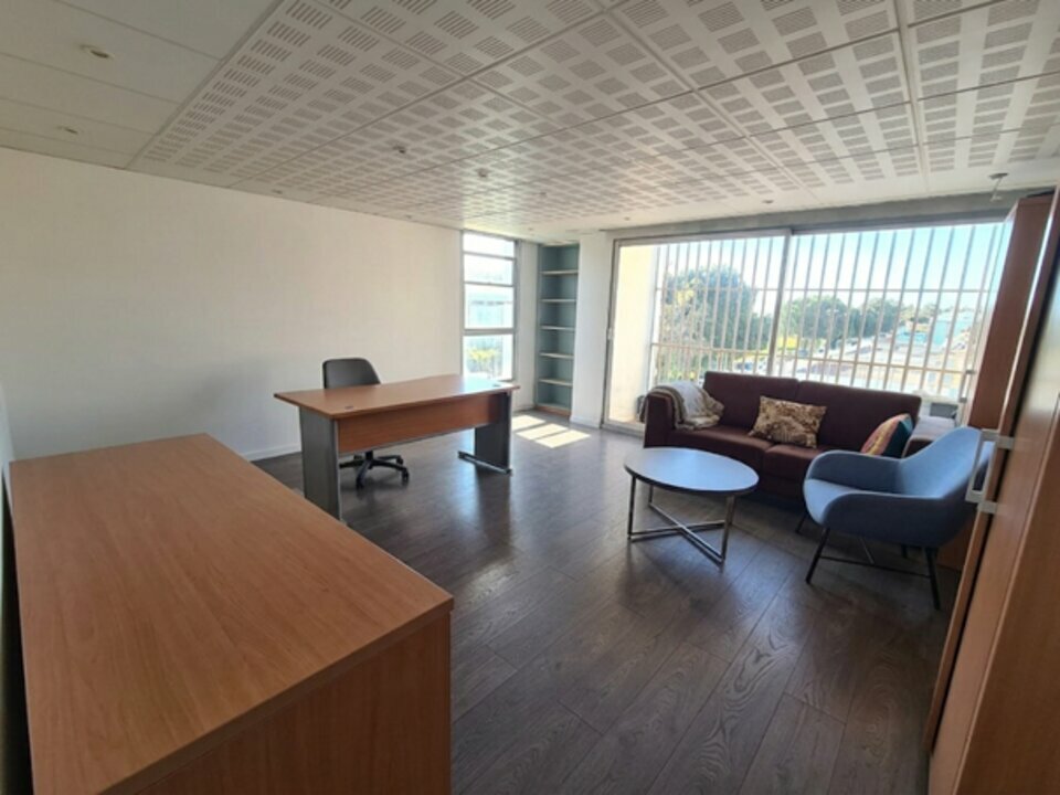 AZUREA COMMERCES   ENTREPRISES LOCATION-BUREAUX-SAINT_LAURENT_DU_VAR-06