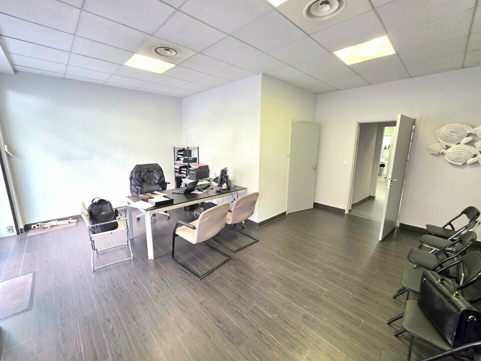 AZUREA COMMERCES   ENTREPRISES LOCATION-LOCAL COMMERCIAL-NICE-06