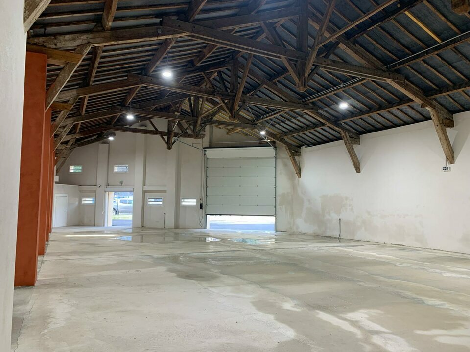 AZUREA COMMERCES   ENTREPRISES LOCATION-ENTREPOT-NICE-06