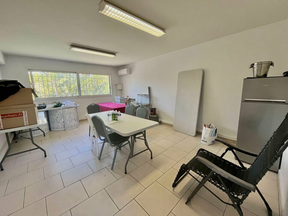 AZUREA COMMERCES   ENTREPRISES LOCATION-BUREAUX-MOUANS_SARTOUX-06