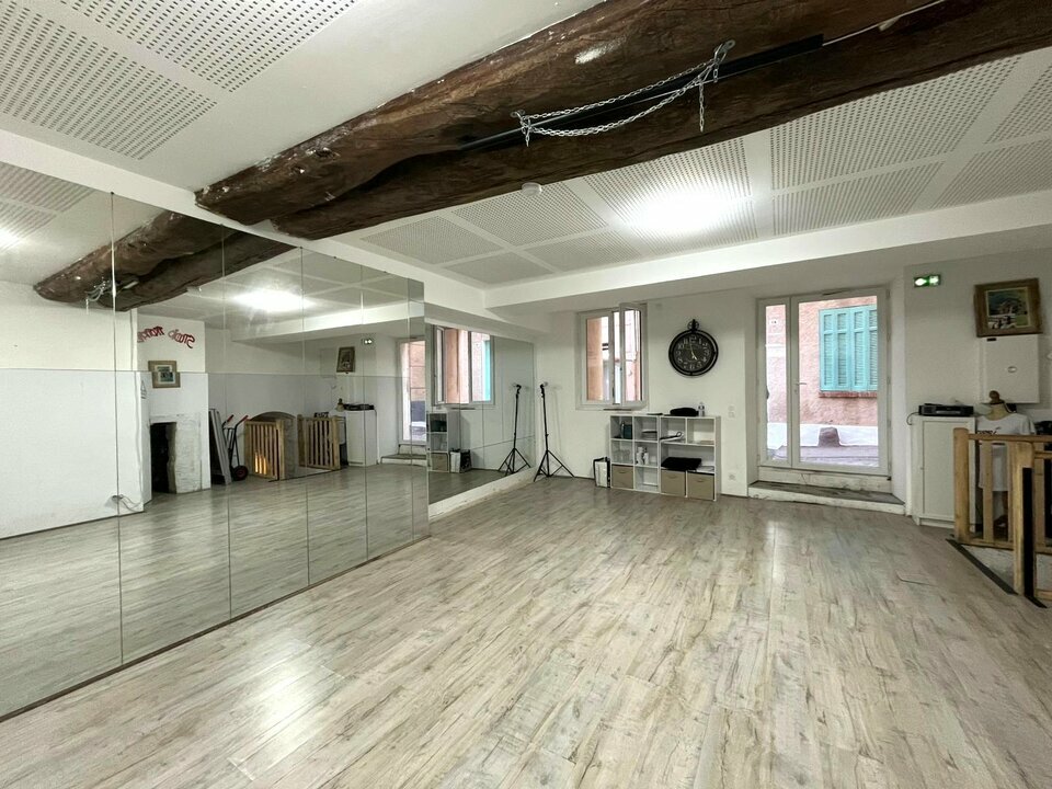 AZUREA COMMERCES   ENTREPRISES LOCATION-LOCAL COMMERCIAL-FREJUS-83