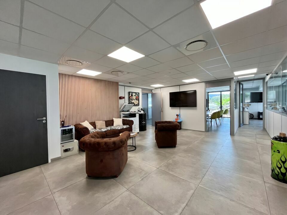 AZUREA COMMERCES   ENTREPRISES LOCATION-BUREAUX-FREJUS-83