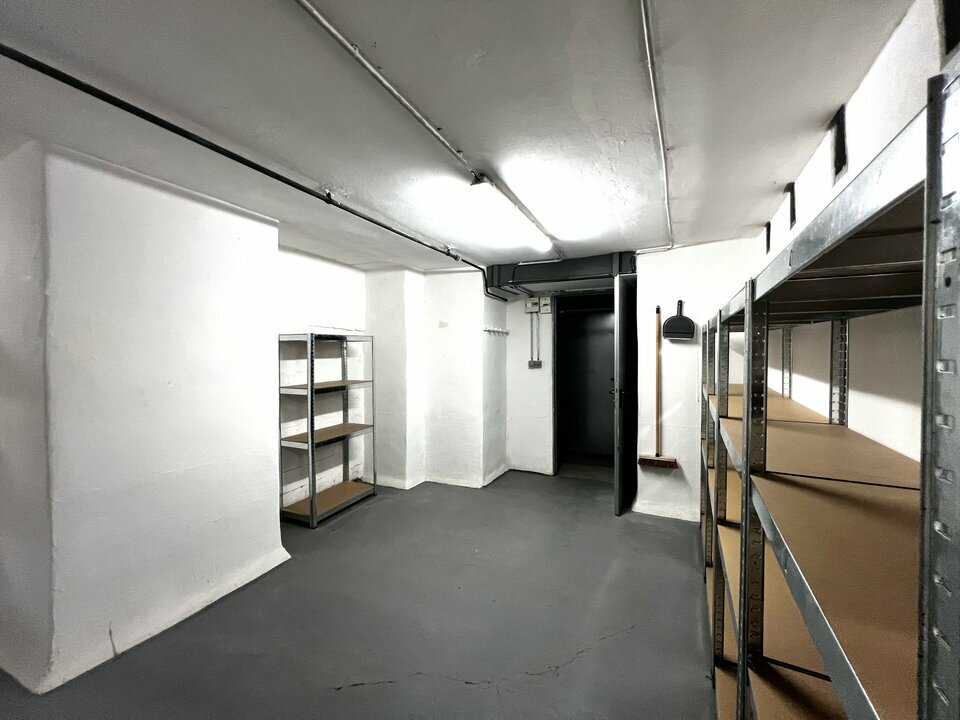 AZUREA COMMERCES   ENTREPRISES LOCATION-ENTREPOT-NICE-06