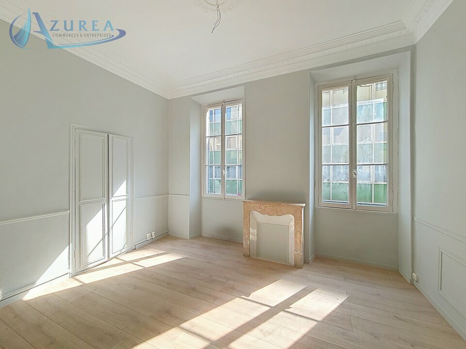 AZUREA COMMERCES   ENTREPRISES LOCATION-BUREAUX-NICE-06