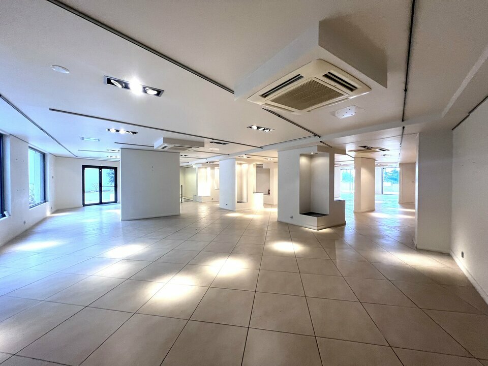 AZUREA COMMERCES   ENTREPRISES LOCATION-LOCAL COMMERCIAL-CANNES-06