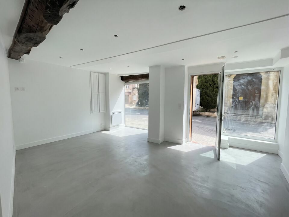 AZUREA COMMERCES   ENTREPRISES LOCATION-LOCAL COMMERCIAL-DRAGUIGNAN-83