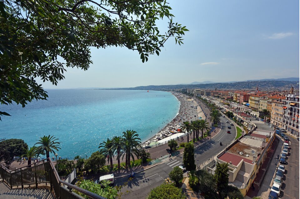 AZUREA COMMERCES   ENTREPRISES VENTE-LOCAL COMMERCIAL-NICE-06