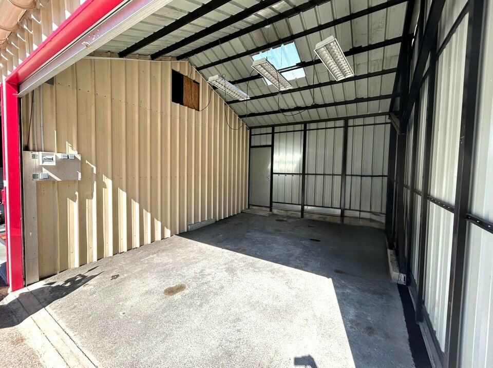 AZUREA COMMERCES   ENTREPRISES LOCATION-ENTREPOT-CAGNES_SUR_MER-06