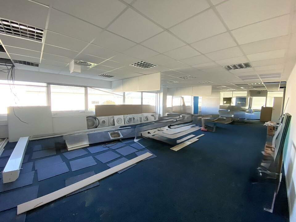 AZUREA COMMERCES   ENTREPRISES LOCATION-BUREAUX-VILLENEUVE_LOUBET-06