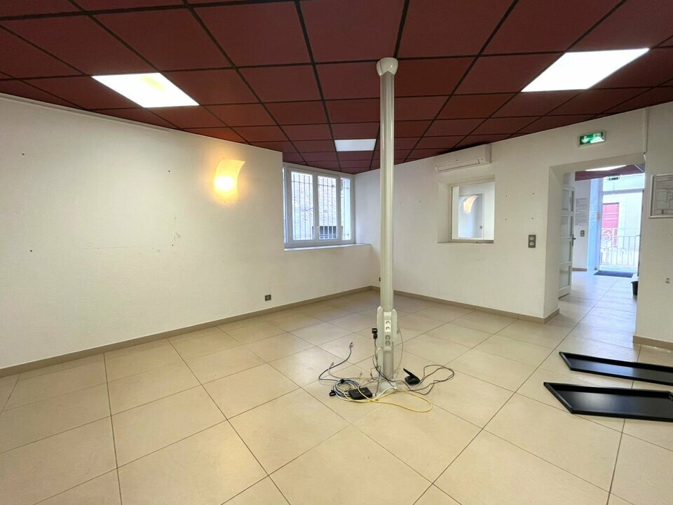 AZUREA COMMERCES   ENTREPRISES VENTE-LOCAL COMMERCIAL-LE_LUC-83