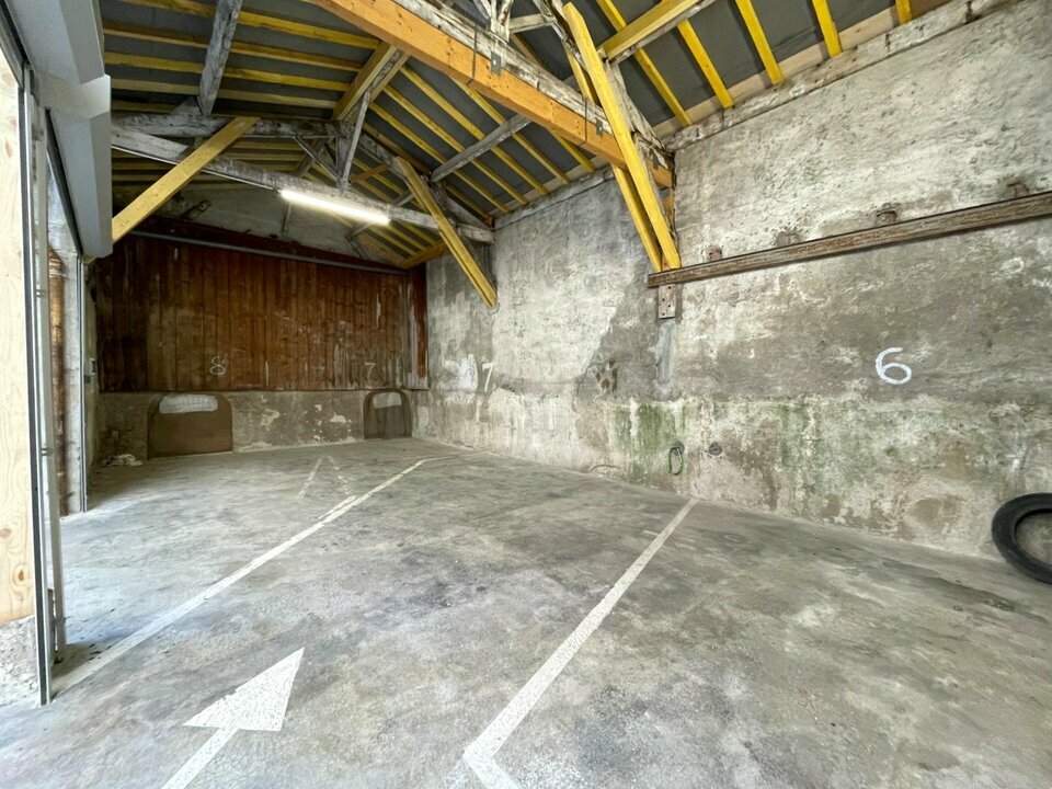 AZUREA COMMERCES   ENTREPRISES LOCATION-ENTREPOT-NICE-06