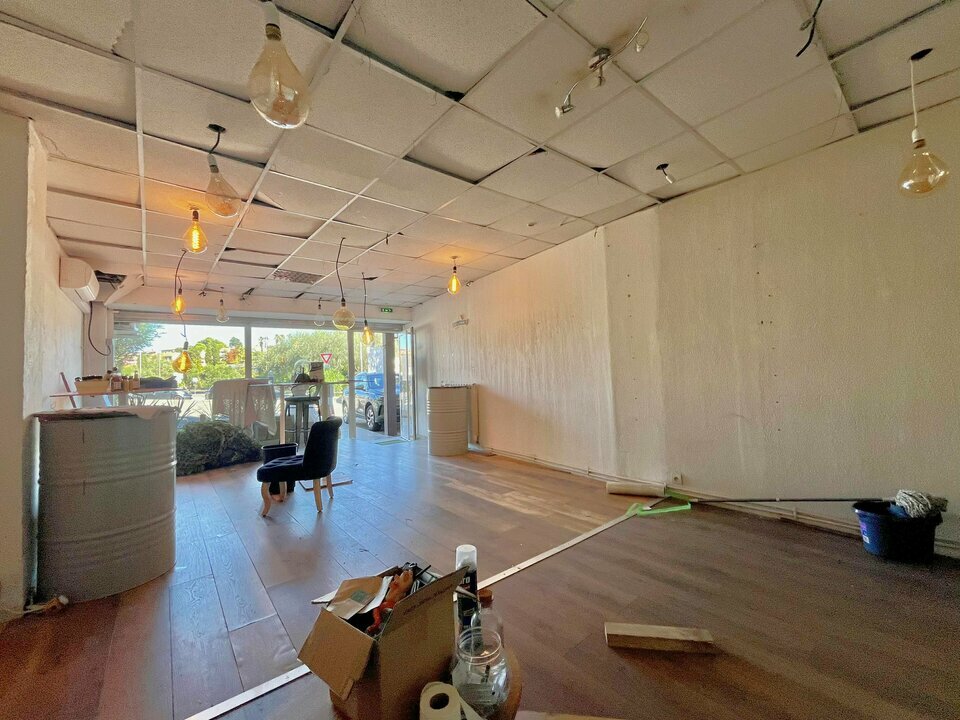 AZUREA COMMERCES   ENTREPRISES LOCATION-LOCAL COMMERCIAL-CANNES-06