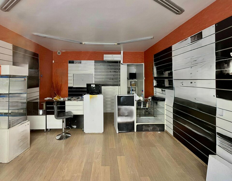 AZUREA COMMERCES   ENTREPRISES LOCATION-LOCAL COMMERCIAL-GRASSE-06