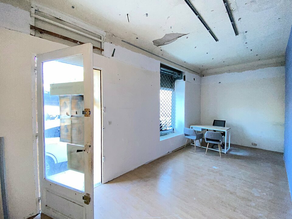 AZUREA COMMERCES   ENTREPRISES LOCATION-LOCAL COMMERCIAL-NICE-06