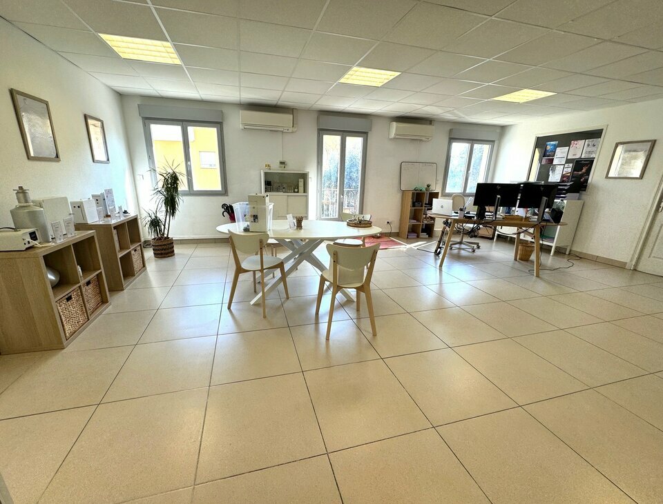 AZUREA COMMERCES   ENTREPRISES LOCATION-BUREAUX-GRASSE-06